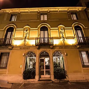 Due Mori 2*, Vicenza Italia