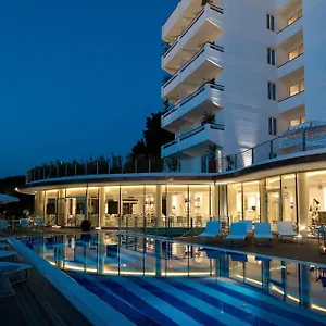 Mondial Resort&spa 4*, Marina di Pietrasanta Italia